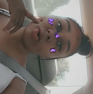 Meet your Posher, Nikya